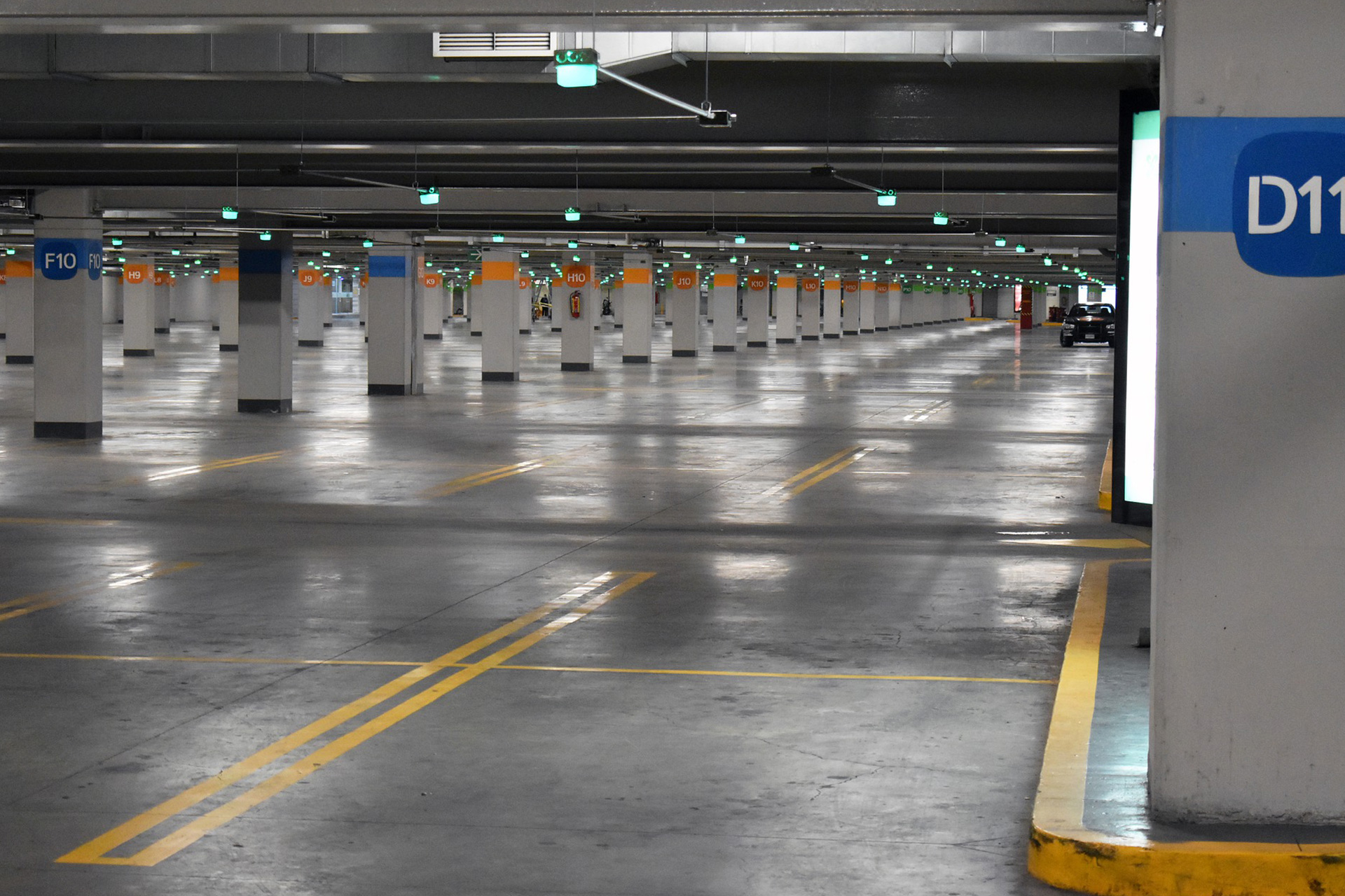 pH Neutral Eco-Friendly Car Park De-Oiler